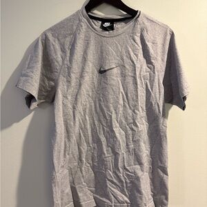 Nike Heather Gray Short Sleeve Tee